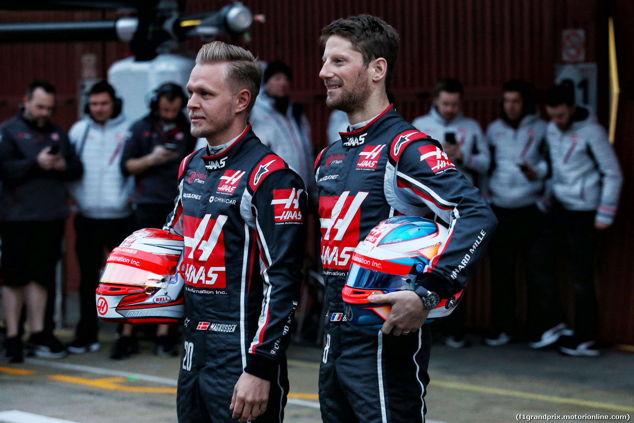 TEST F1 BARCELLONA 26 FEBBRAIO, (L to R): Romain Grosjean (FRA) Haas F1 Team with Kevin Magnussen (DEN) Haas F1 Team.
26.02.2018.