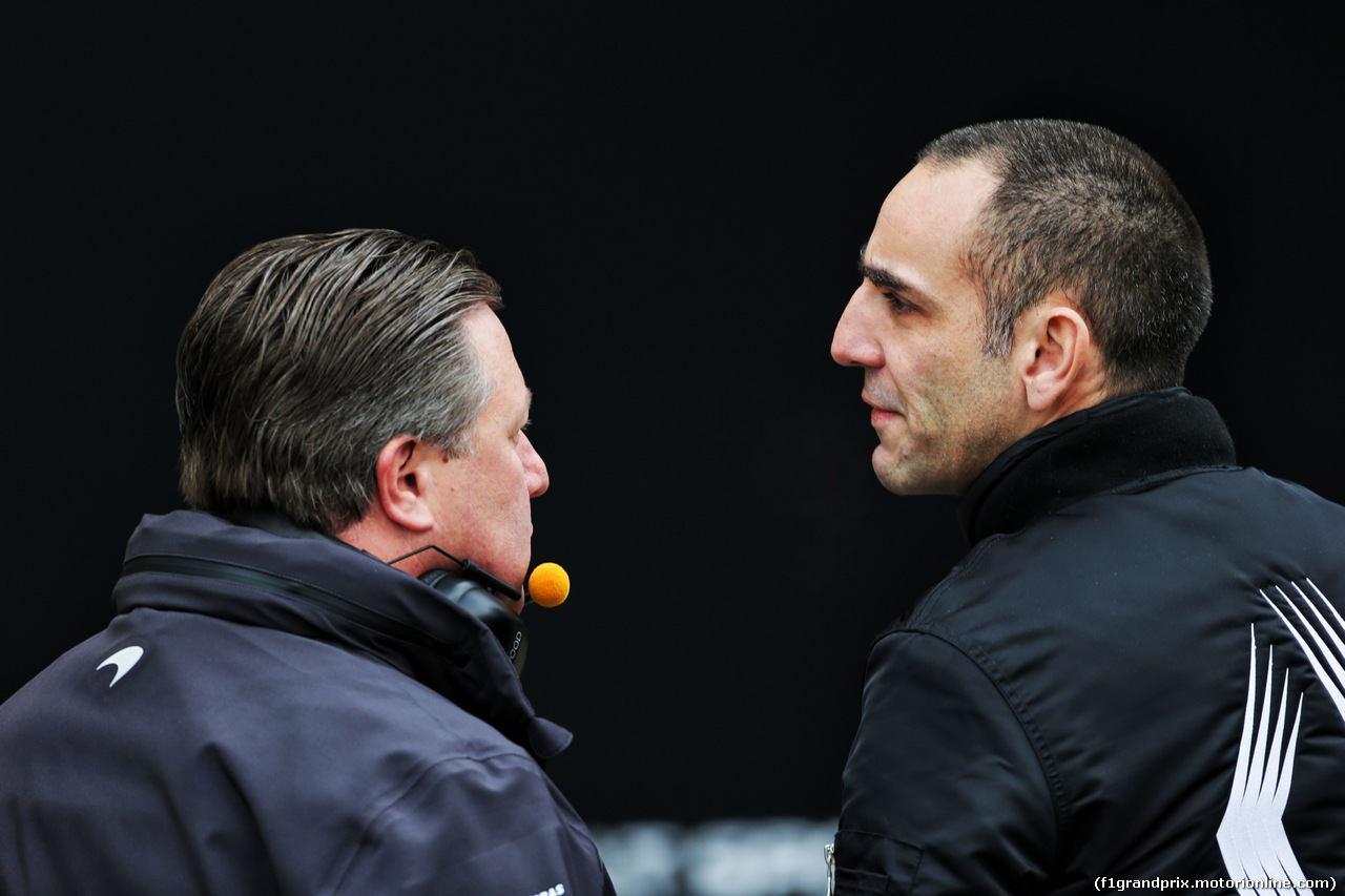 TEST F1 BARCELLONA 26 FEBBRAIO, (L to R): Zak Brown (USA) McLaren Executive Director with Cyril Abiteboul (FRA) Renault Sport F1 Managing Director.
26.02.2018.