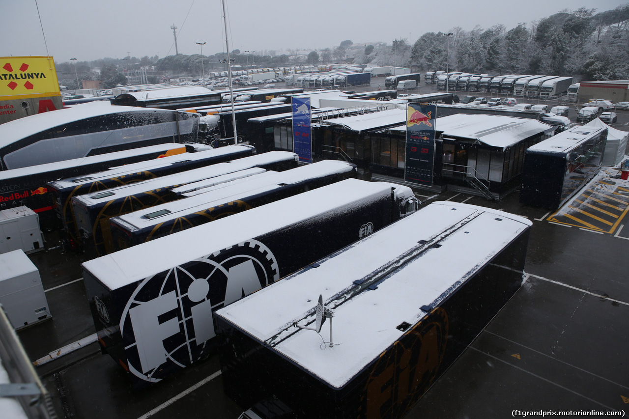 TEST F1 BARCELLONA 28 FEBBRAIO, Snow at the Barcelona F1 test.
28.02.2018.