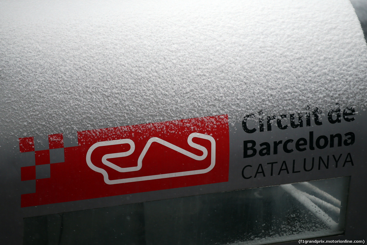 TEST F1 BARCELLONA 28 FEBBRAIO, Snow at the Barcelona F1 test.
28.02.2018.