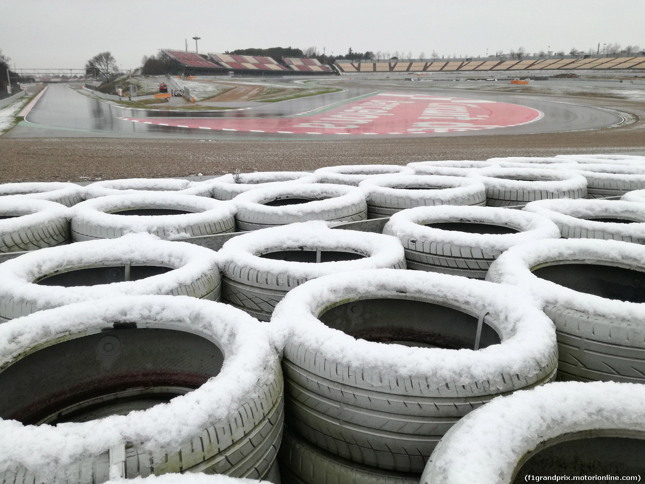 TEST F1 BARCELLONA 28 FEBBRAIO, Track Atmosfera with snow