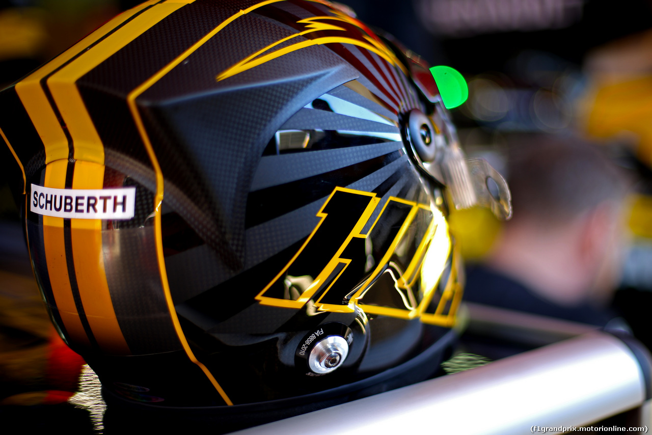 TEST F1 BARCELLONA 6 MARZO, Helmet of Nico Hulkenberg (GER) Renault Sport F1 Team 
06.03.2018.