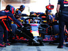 TEST F1 BARCELLONA 8 MARZO, Daniel Ricciardo (AUS) Red Bull Racing RB14 practices a pit stop.
07.03.2018.