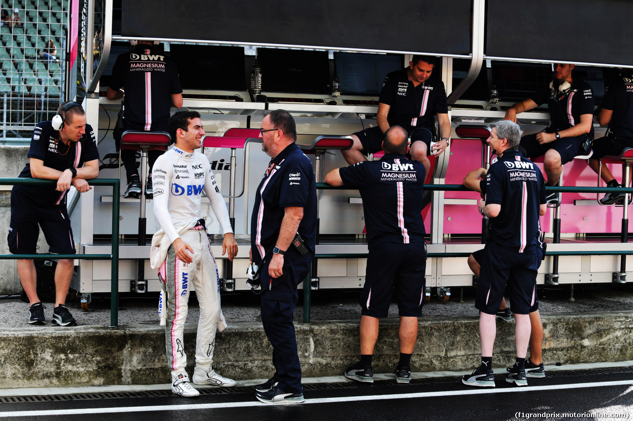 TEST F1 UNGHERIA 31 LUGLIO, Nicholas Latifi (CDN) Sahara Force India F1 Team Development Driver with Tom McCullough (GBR) Sahara Force India F1 Team Chief Engineer.
31.07.2018.