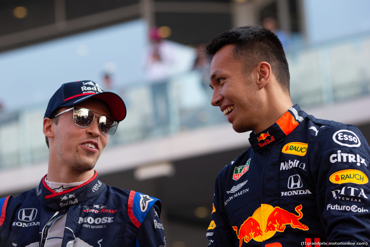 GP ABU DHABI, (L to R): Daniil Kvyat (RUS) Scuderia Toro Rosso e Pierre Gasly (FRA) Scuderia Toro Rosso on the drivers parade.
01.12.2019.