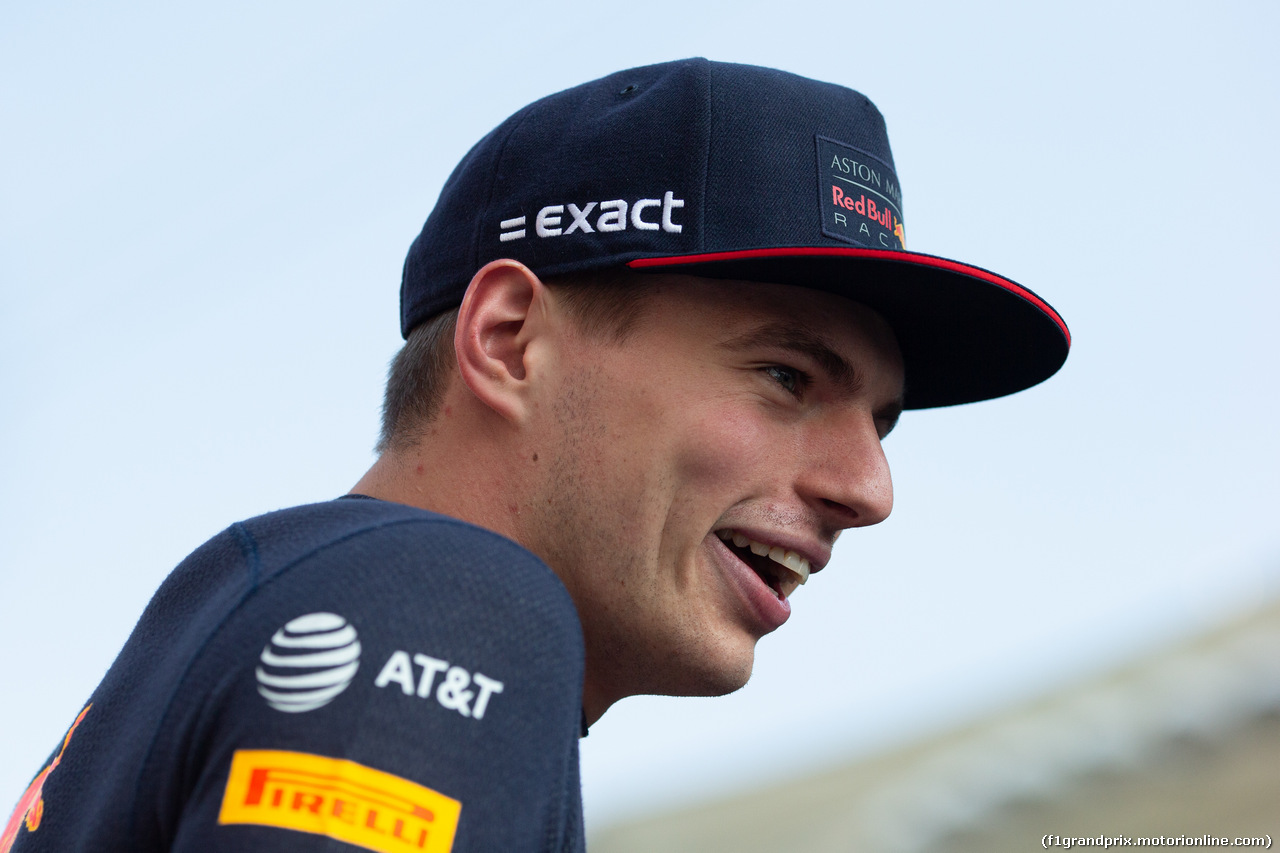 GP ABU DHABI, Max Verstappen (NLD) Red Bull Racing on the drivers parade.
01.12.2019.