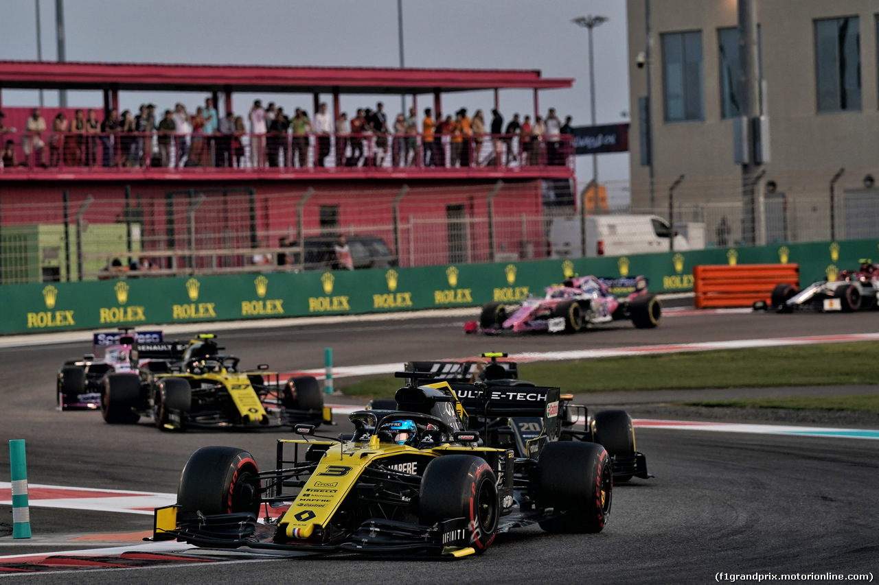 GP ABU DHABI, Daniel Ricciardo (AUS) Renault F1 Team RS19.
01.12.2019.