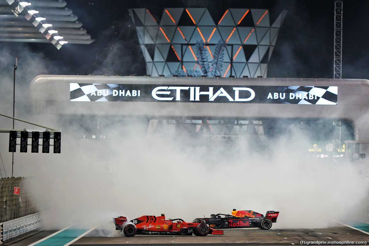 GP ABU DHABI, Max Verstappen (NLD) Red Bull Racing RB15 e Charles Leclerc (MON) Ferrari SF90 celebrate at the end of the race.
01.12.2019.