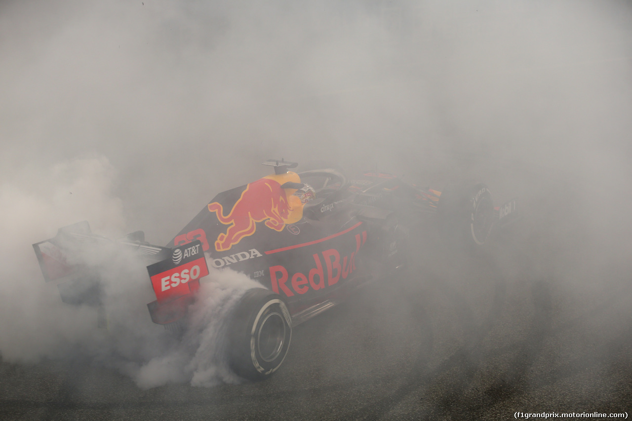 GP ABU DHABI, Max Verstappen (NLD) Red Bull Racing RB15.
01.12.2019.
