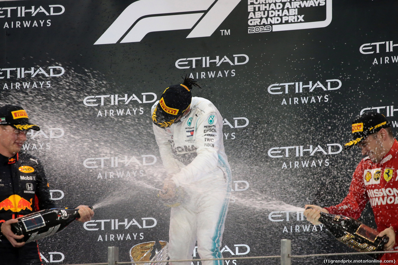 GP ABU DHABI, 01.12.2019 - Gara, Lewis Hamilton (GBR) Mercedes AMG F1 W10 vincitore, 2nd place Max Verstappen (NED) Red Bull Racing RB15 e 3rd place Charles Leclerc (MON) Ferrari SF90
