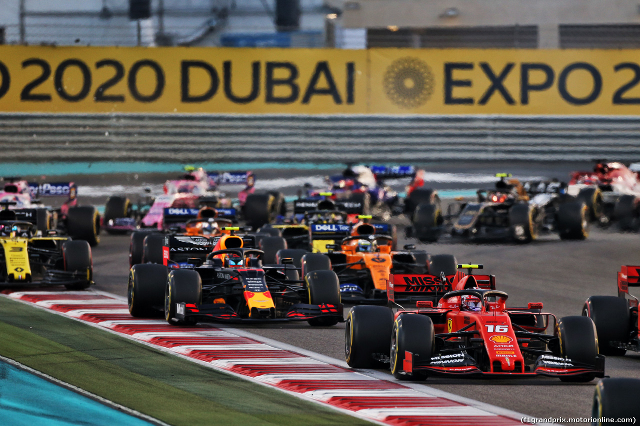 GP ABU DHABI, Charles Leclerc (MON) Ferrari SF90 at the partenza of the race.
01.12.2019.