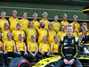 GP ABU DHABI, Nico Hulkenberg (GER) Renault F1 Team RS19 at a team photograph.
01.12.2019.