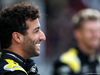 GP ABU DHABI, Daniel Ricciardo (AUS) Renault F1 Team at a team photograph.
01.12.2019.