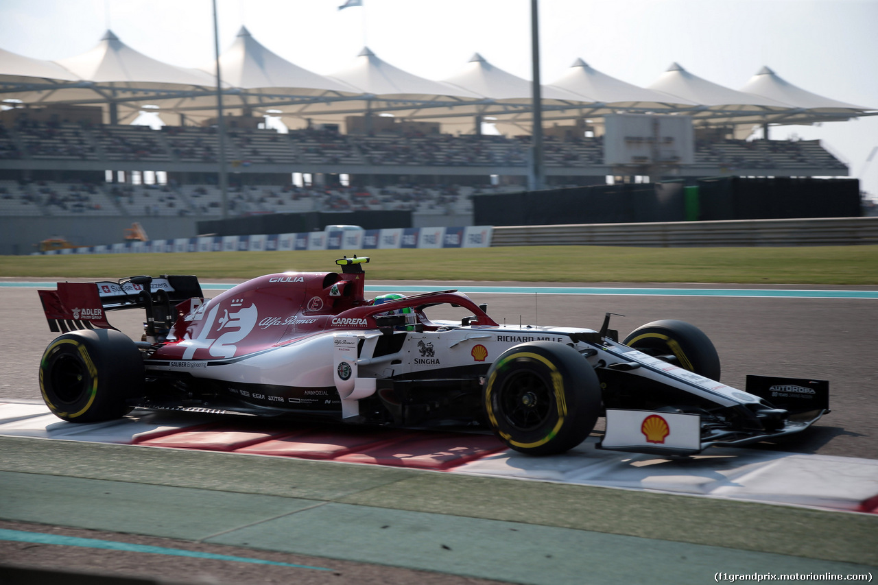 GP ABU DHABI, 30.11.2019 - Antonio Giovinazzi (ITA) Alfa Romeo Racing C38