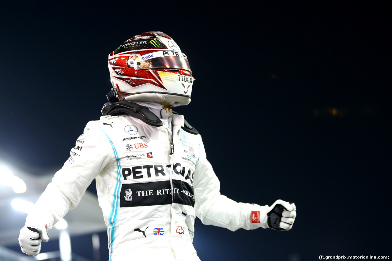GP ABU DHABI, Pole for Lewis Hamilton (GBR) Mercedes AMG F1 W10.
30.11.2019.