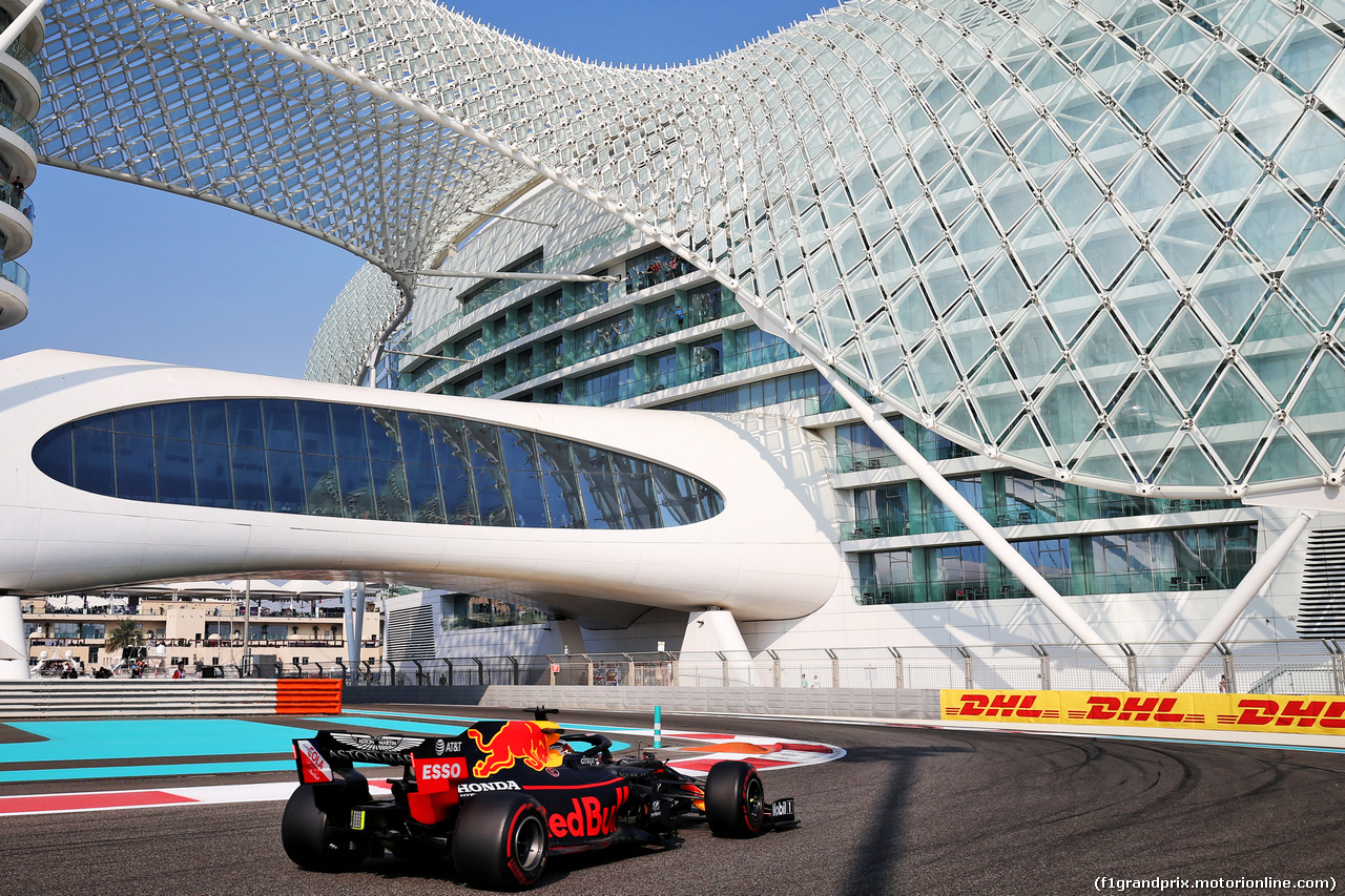 GP ABU DHABI, Max Verstappen (NLD) Red Bull Racing RB15.
30.11.2019.