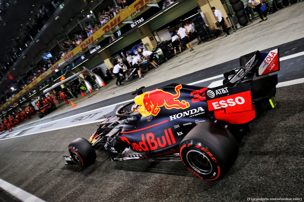 GP ABU DHABI, Max Verstappen (NLD) Red Bull Racing RB15.
30.11.2019.