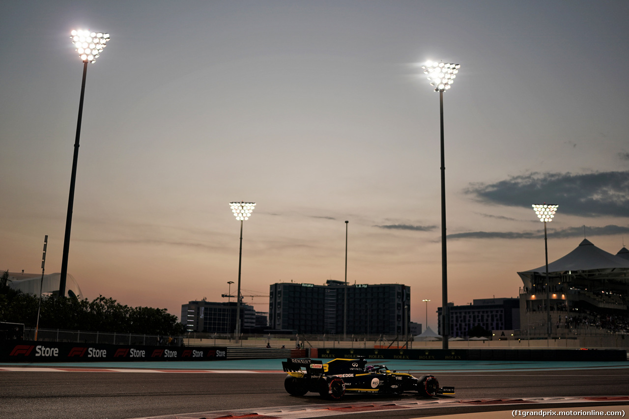 GP ABU DHABI, Daniel Ricciardo (AUS) Renault F1 Team RS19.
30.11.2019.