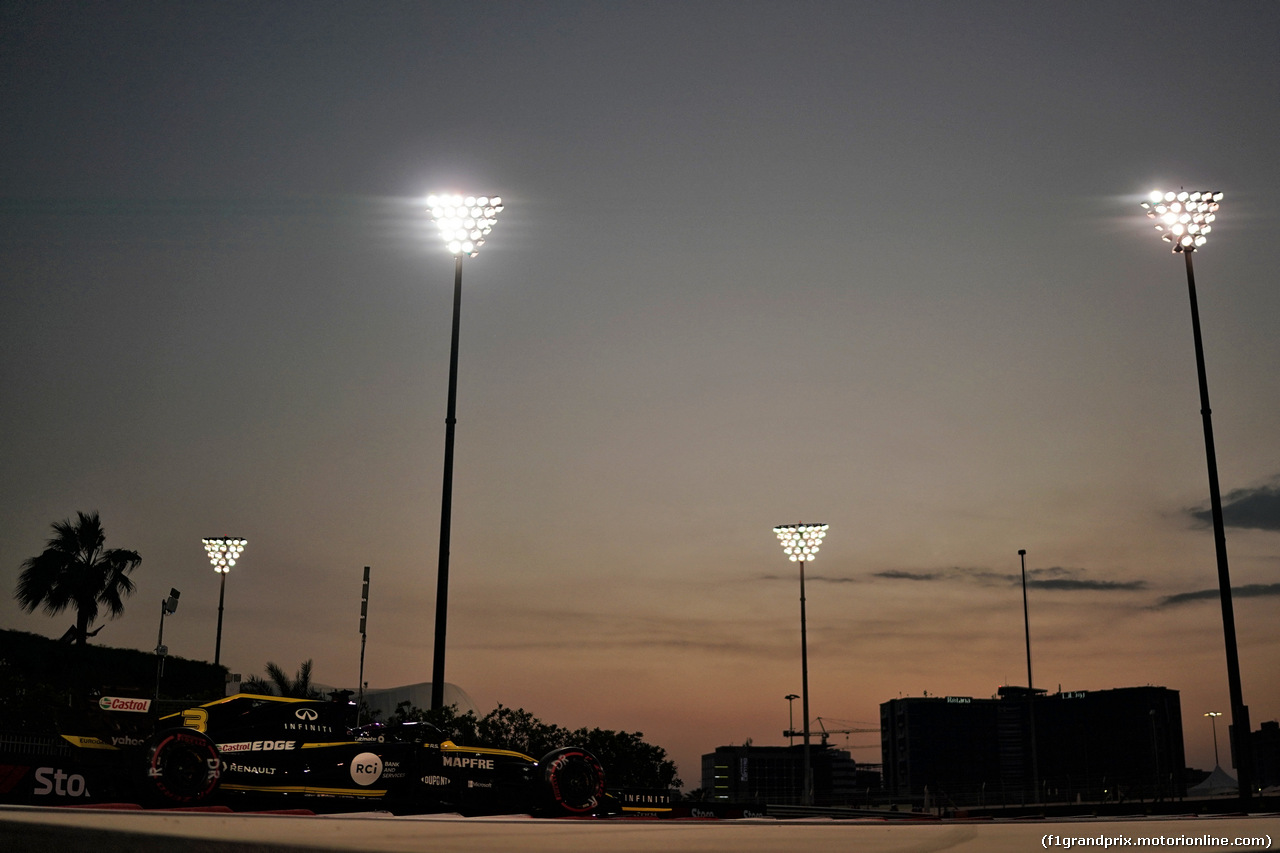 GP ABU DHABI, Daniel Ricciardo (AUS) Renault F1 Team RS19.
30.11.2019.