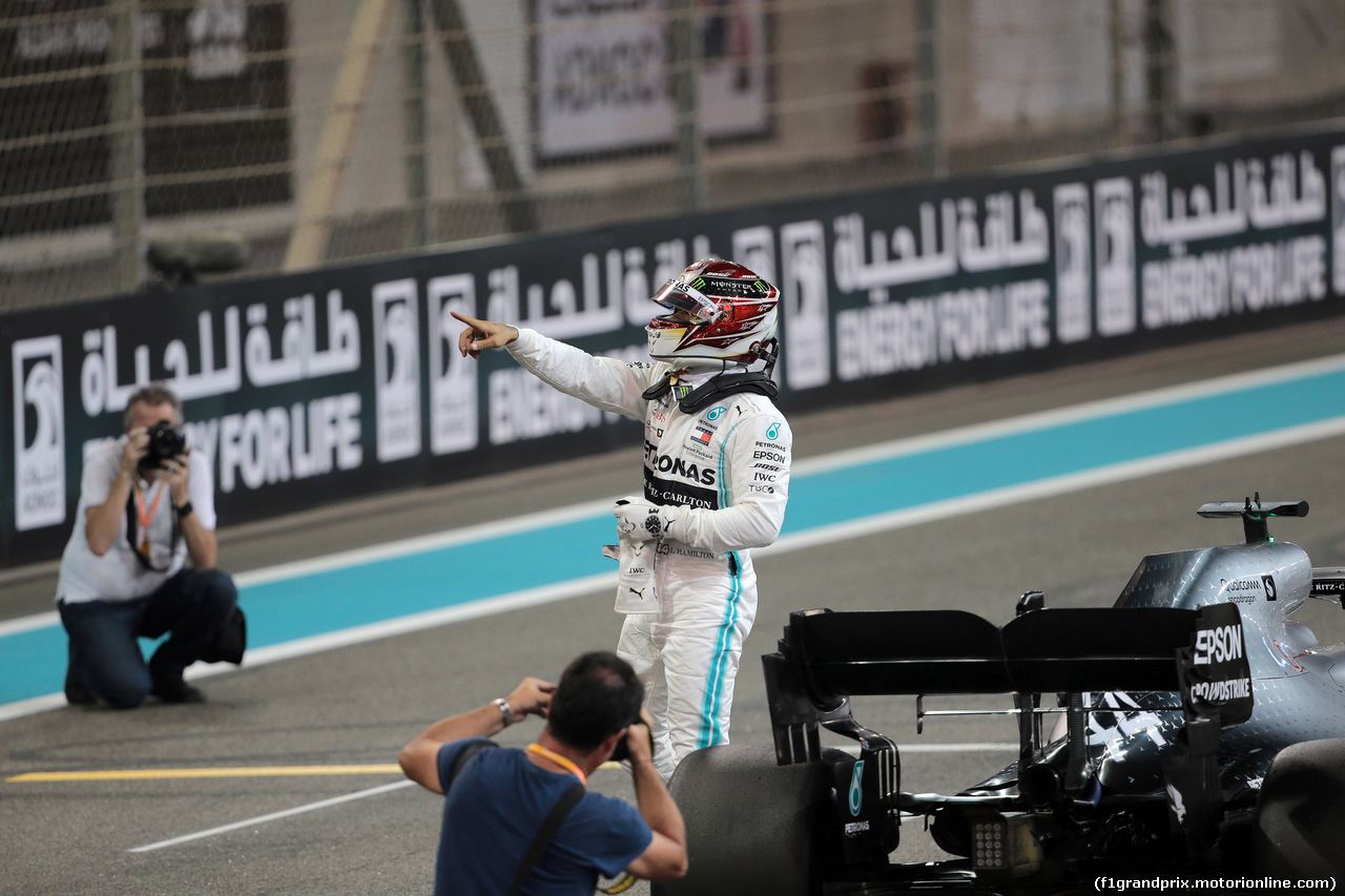 GP ABU DHABI, 30.11.2019 -  Lewis Hamilton (GBR) Mercedes AMG F1 W10 pole position