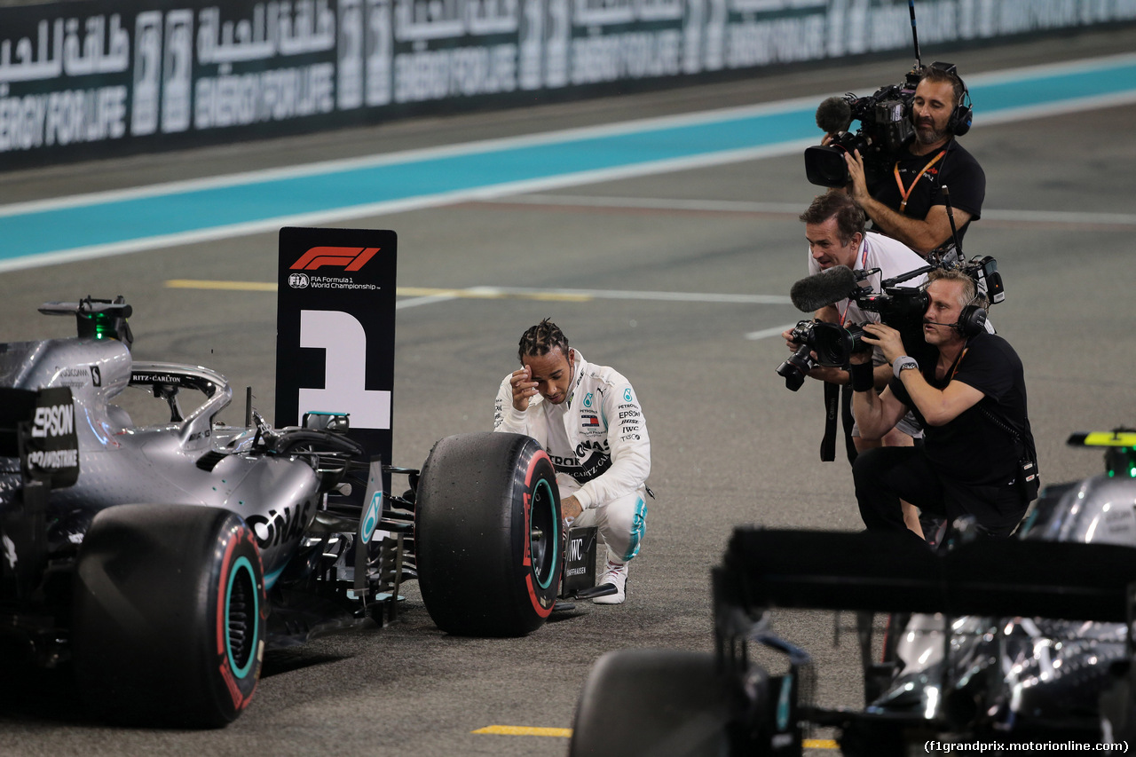 GP ABU DHABI, 30.11.2019 -  Lewis Hamilton (GBR) Mercedes AMG F1 W10 pole position