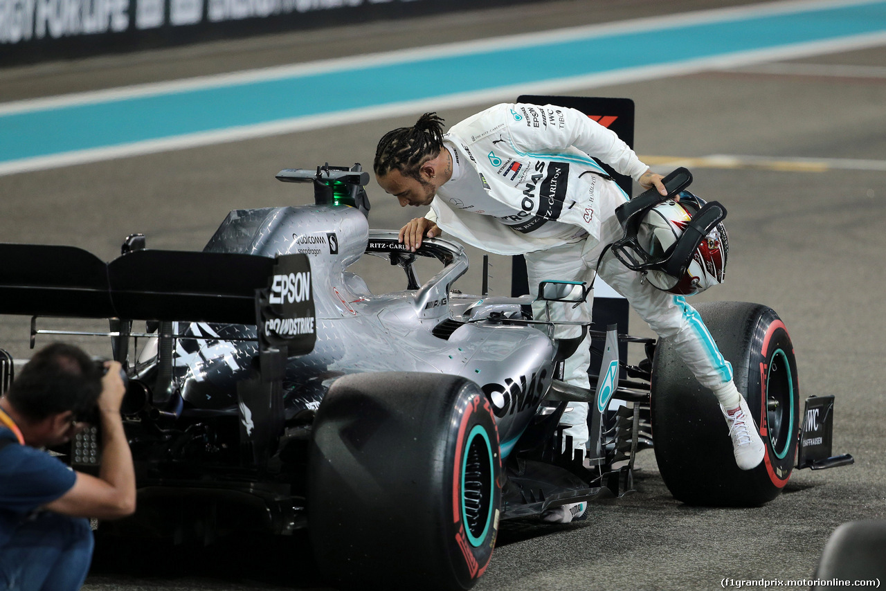 GP ABU DHABI, 30.11.2019 -  Lewis Hamilton (GBR) Mercedes AMG F1 W10 pole position