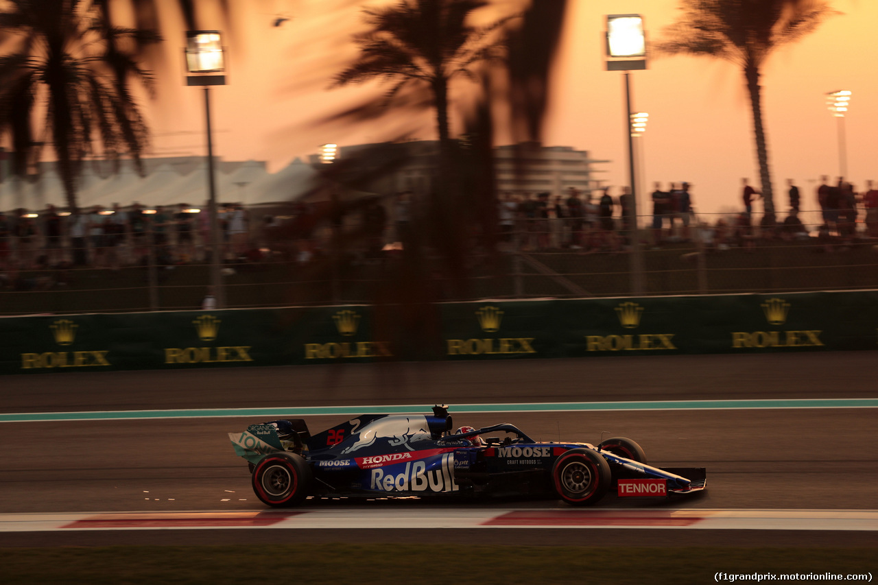 GP ABU DHABI, 30.11.2019 -  Daniil Kvyat (RUS) Scuderia Toro Rosso STR14