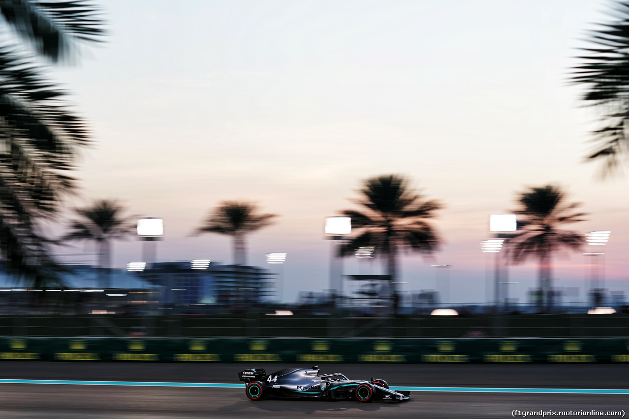 GP ABU DHABI, Lewis Hamilton (GBR) Mercedes AMG F1 W10.                               
29.11.2019.