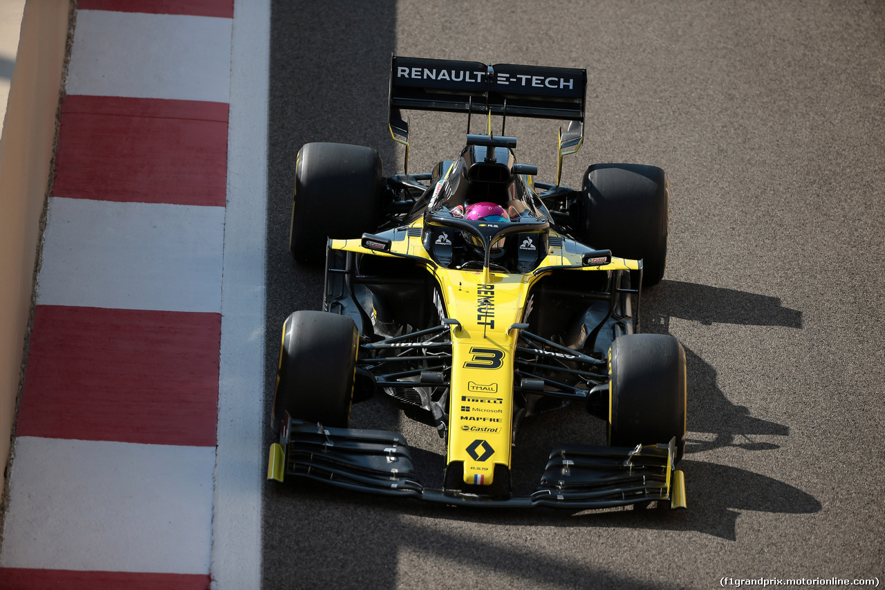 GP ABU DHABI, 29.11.2019 - Daniel Ricciardo (AUS) Renault Sport F1 Team RS19