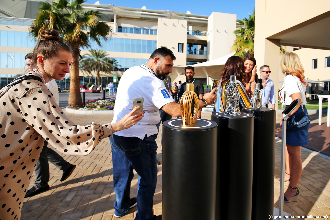 GP ABU DHABI, F1 perfumes created by Designer Parfums in the paddock.
29.11.2019.