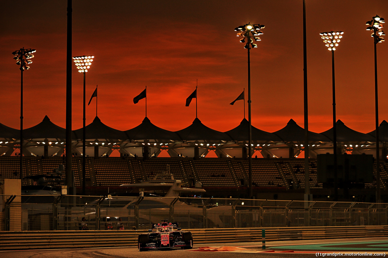 GP ABU DHABI, Sergio Perez (MEX) Racing Point F1 Team RP19.
29.11.2019.