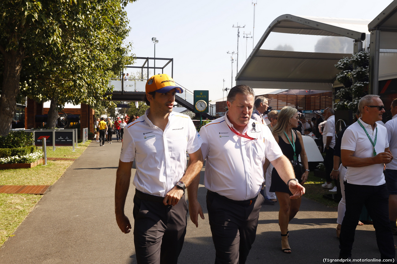 GP AUSTRALIA, 17.03.2019- Carlos Sainz Jr (ESP) Mclaren F1 Team MCL34 e Zak Brown (USA) McLaren Executive Director