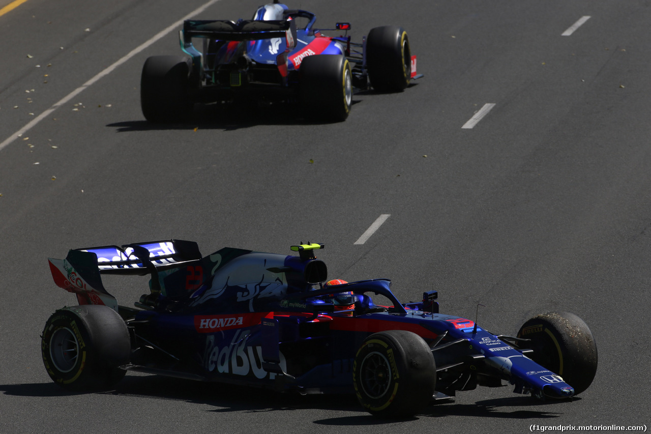 GP AUSTRALIA, 14.03.2019- free Practice 1, Alexader Albon (THA) Scuderia Toro Rosso STR14 crash