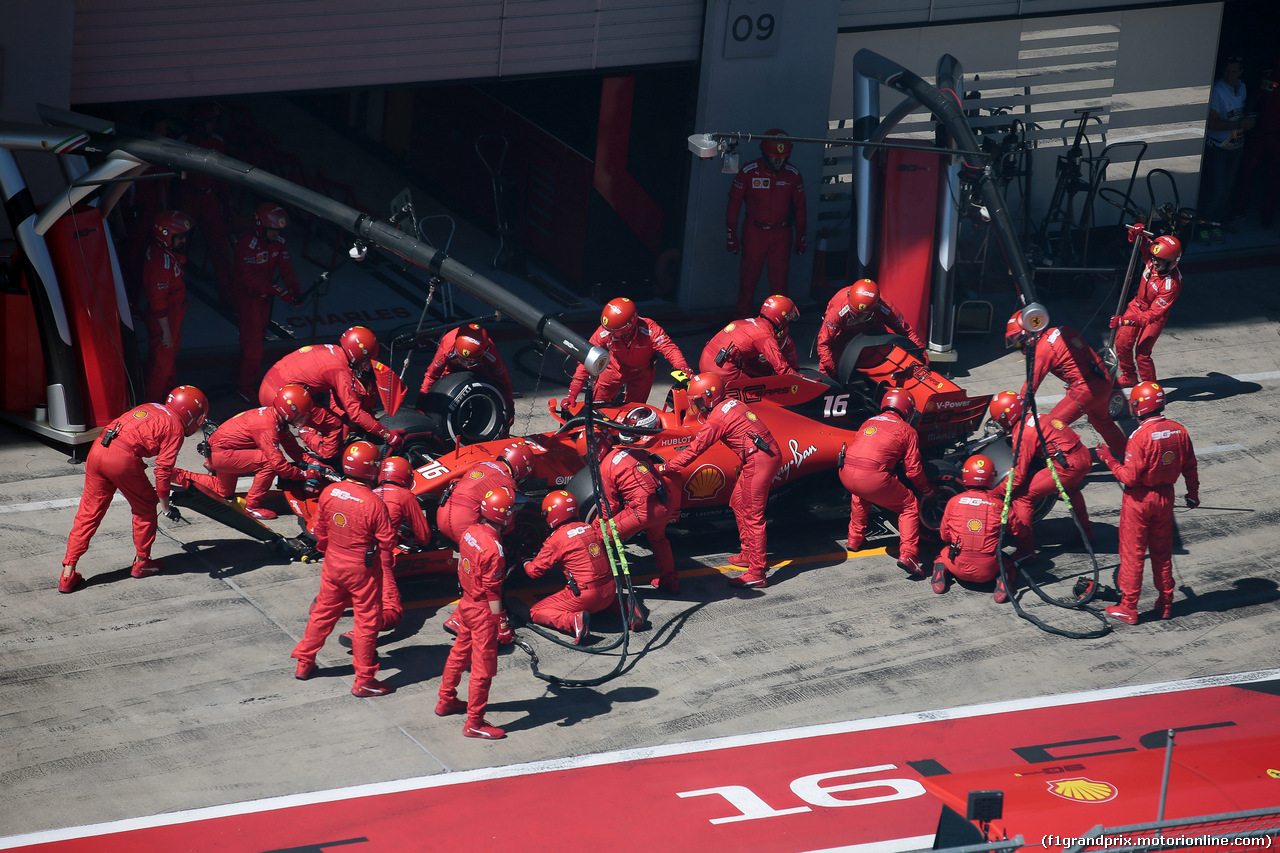 GP AUSTRIA, 30.06.2019 - Gara, Pit stop, Charles Leclerc (MON) Ferrari SF90