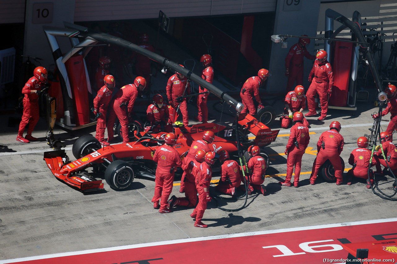 GP AUSTRIA, 30.06.2019 - Gara, Pit stop, Charles Leclerc (MON) Ferrari SF90