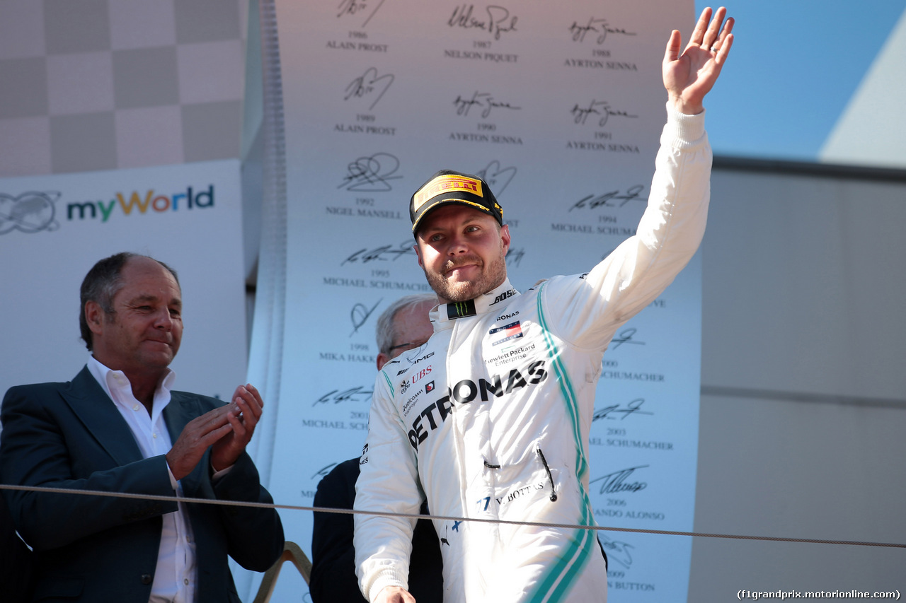 GP AUSTRIA, 30.06.2019 - Gara, Gerard Berger (AUT) e 3rd place Valtteri Bottas (FIN) Mercedes AMG F1 W010