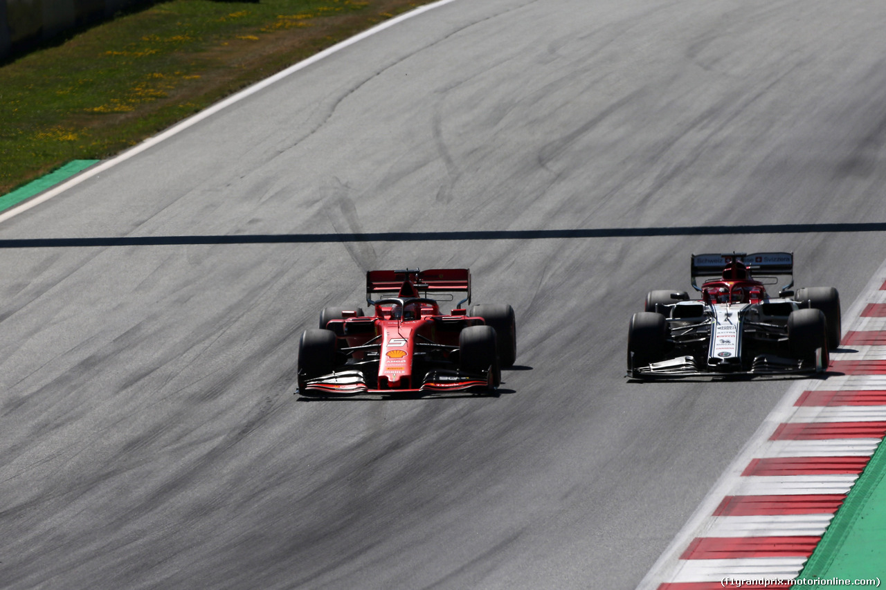 GP AUSTRIA, 30.06.2019 - Gara, Sebastian Vettel (GER) Ferrari SF90 e Kimi Raikkonen (FIN) Alfa Romeo Racing C38