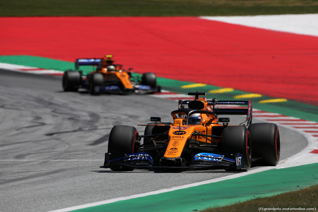 GP AUSTRIA, 29.06.2019 - Prove Libere 3, Carlos Sainz Jr (ESP) Mclaren F1 Team MCL34 davanti a Lando Norris (GBR) Mclaren F1 Team MCL34