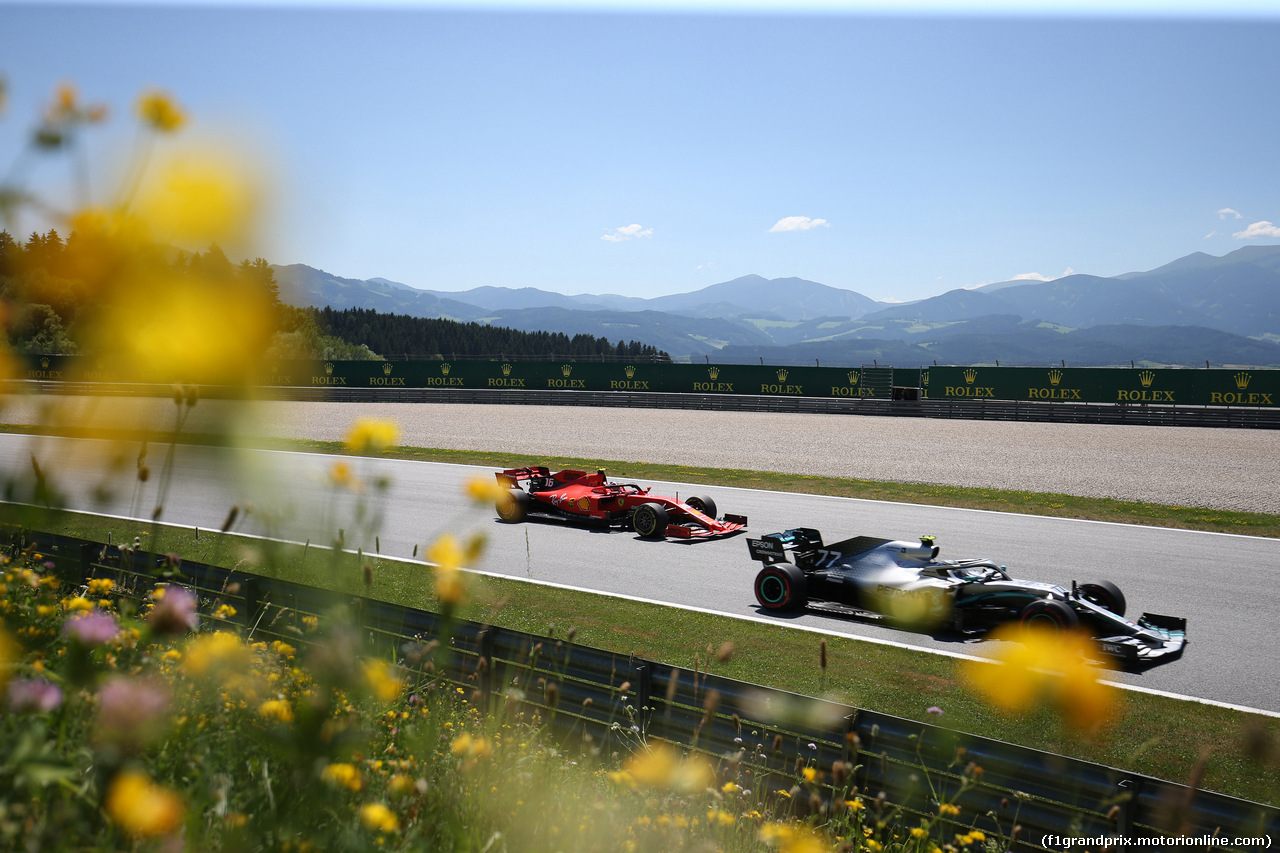 GP AUSTRIA, 28.06.2019 - Prove Libere 1, Charles Leclerc (MON) Ferrari SF90 e Valtteri Bottas (FIN) Mercedes AMG F1 W010