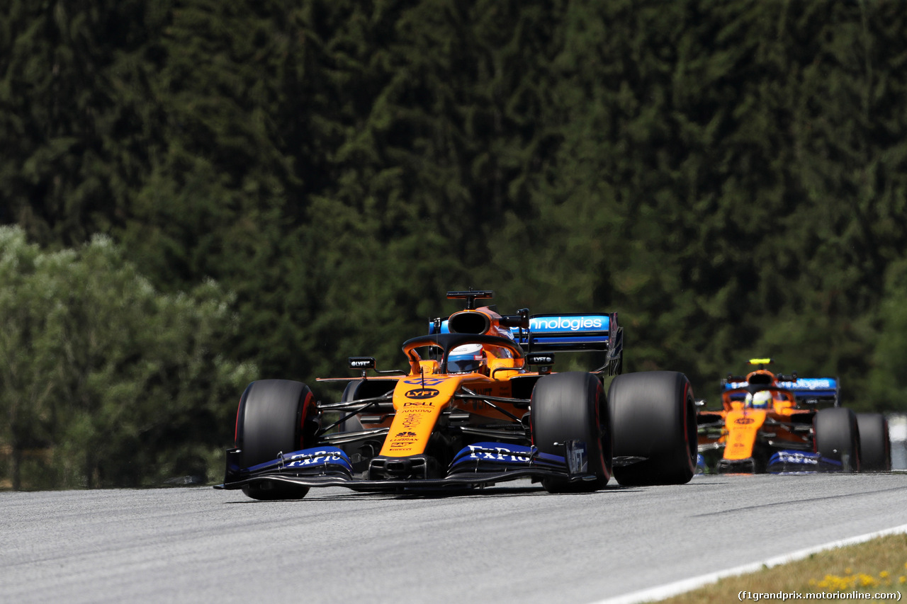 GP AUSTRIA, 28.06.2019 - Prove Libere 1, Carlos Sainz Jr (ESP) Mclaren F1 Team MCL34 davanti a Lando Norris (GBR) Mclaren F1 Team MCL34