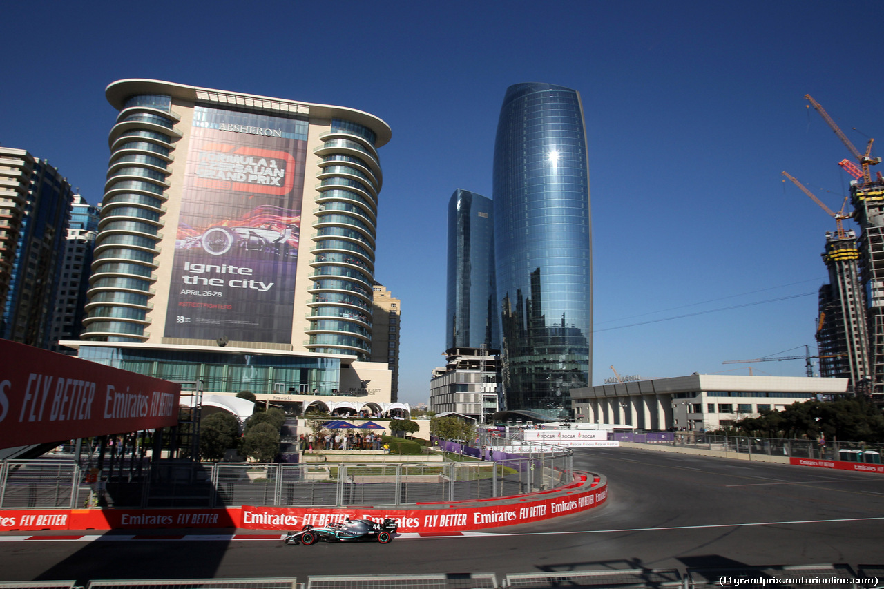 GP AZERBAIJAN, 27.04.2019 - Qualifiche, Lewis Hamilton (GBR) Mercedes AMG F1 W10