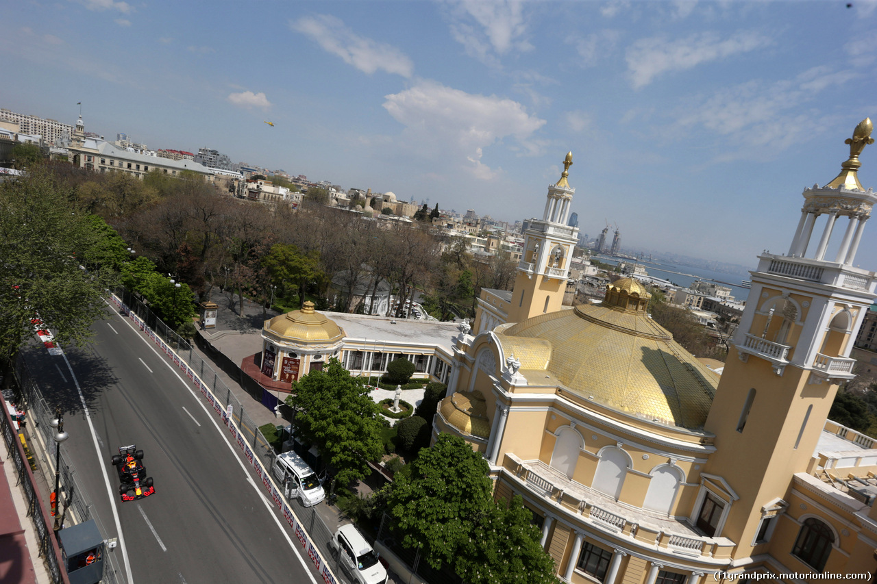 GP AZERBAIJAN, 26.04.2019 - Prove Libere 1, Max Verstappen (NED) Red Bull Racing RB15