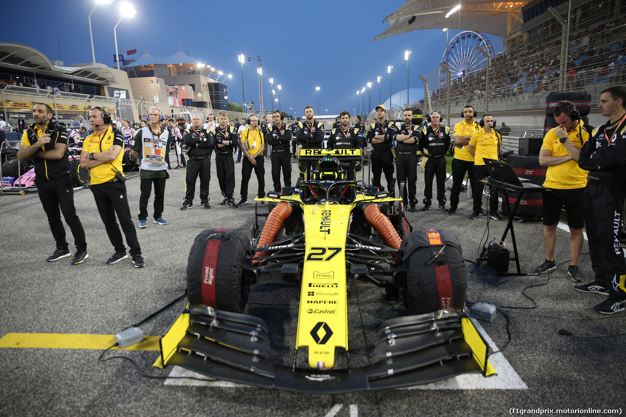 GP BAHRAIN, 31.03.2019- partenzaing grid,  Nico Hulkenberg (GER) Renault Sport F1 Team RS19