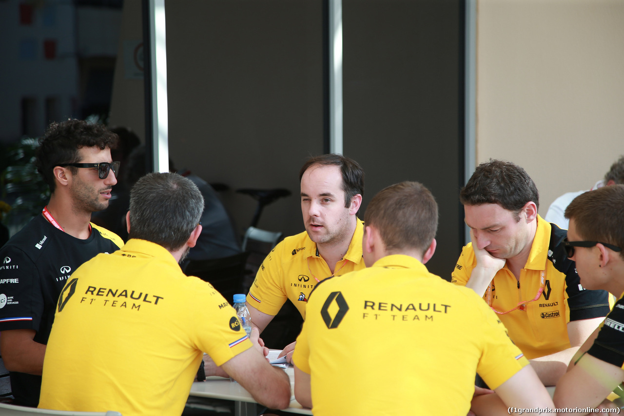 GP BAHRAIN, 28.03.2019- Daniel Ricciardo (AUS) Renault Sport F1 Team RS19