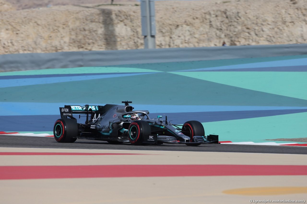GP BAHRAIN, 30.03.2019- Prove Libere 3, Lewis Hamilton (GBR) Mercedes AMG F1 W10 EQ Power