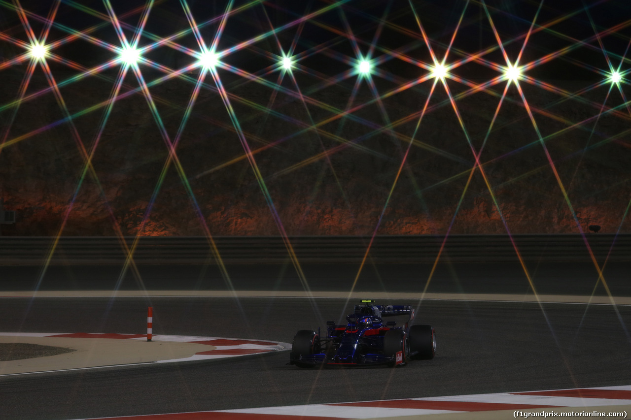 GP BAHRAIN, 30.03.2019- Qualifiche, Alexader Albon (THA) Scuderia Toro Rosso STR14