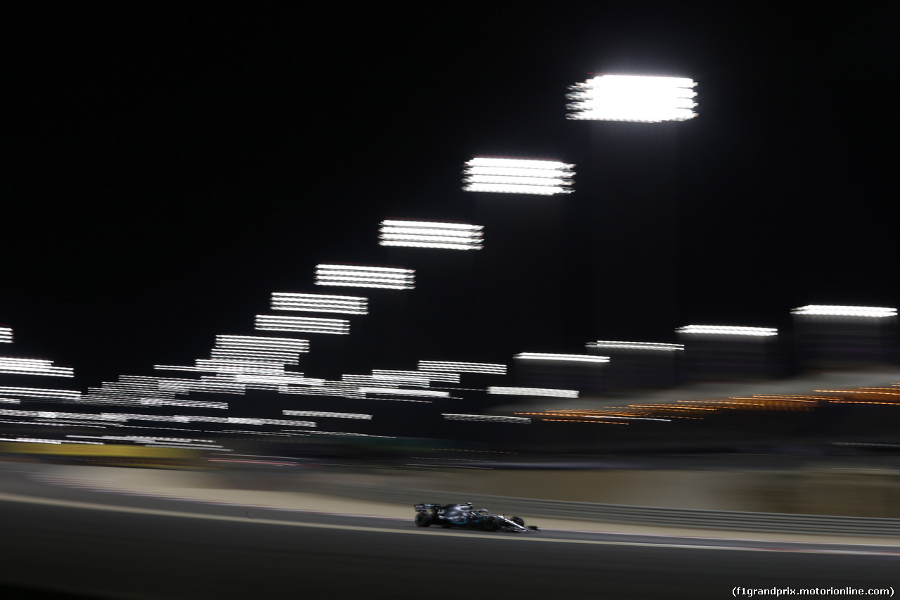 GP BAHRAIN, 29.03.2019- Prove Libere 2, Lewis Hamilton (GBR) Mercedes AMG F1 W10 EQ Power