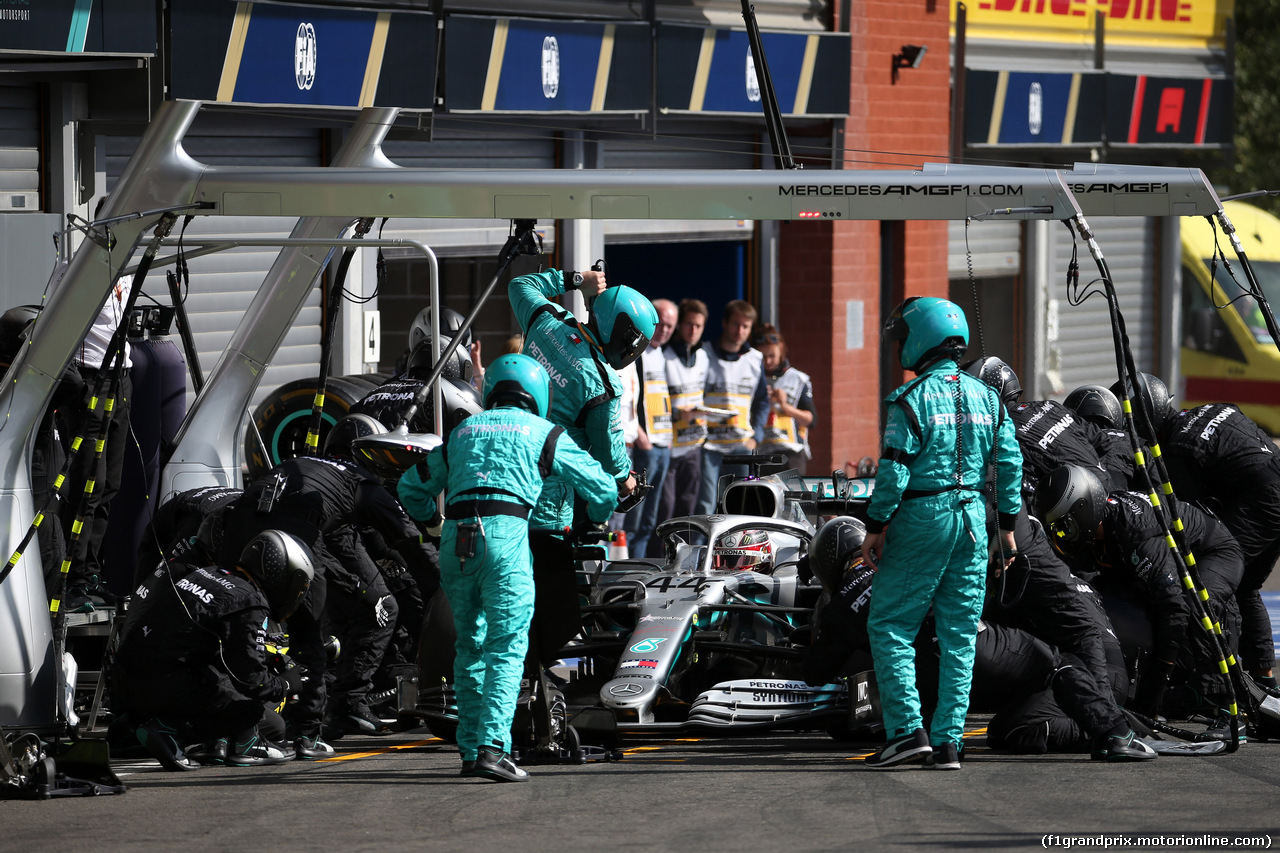 GP BELGIO, 01.09.2019 - Gara, Pit stop, Lewis Hamilton (GBR) Mercedes AMG F1 W10