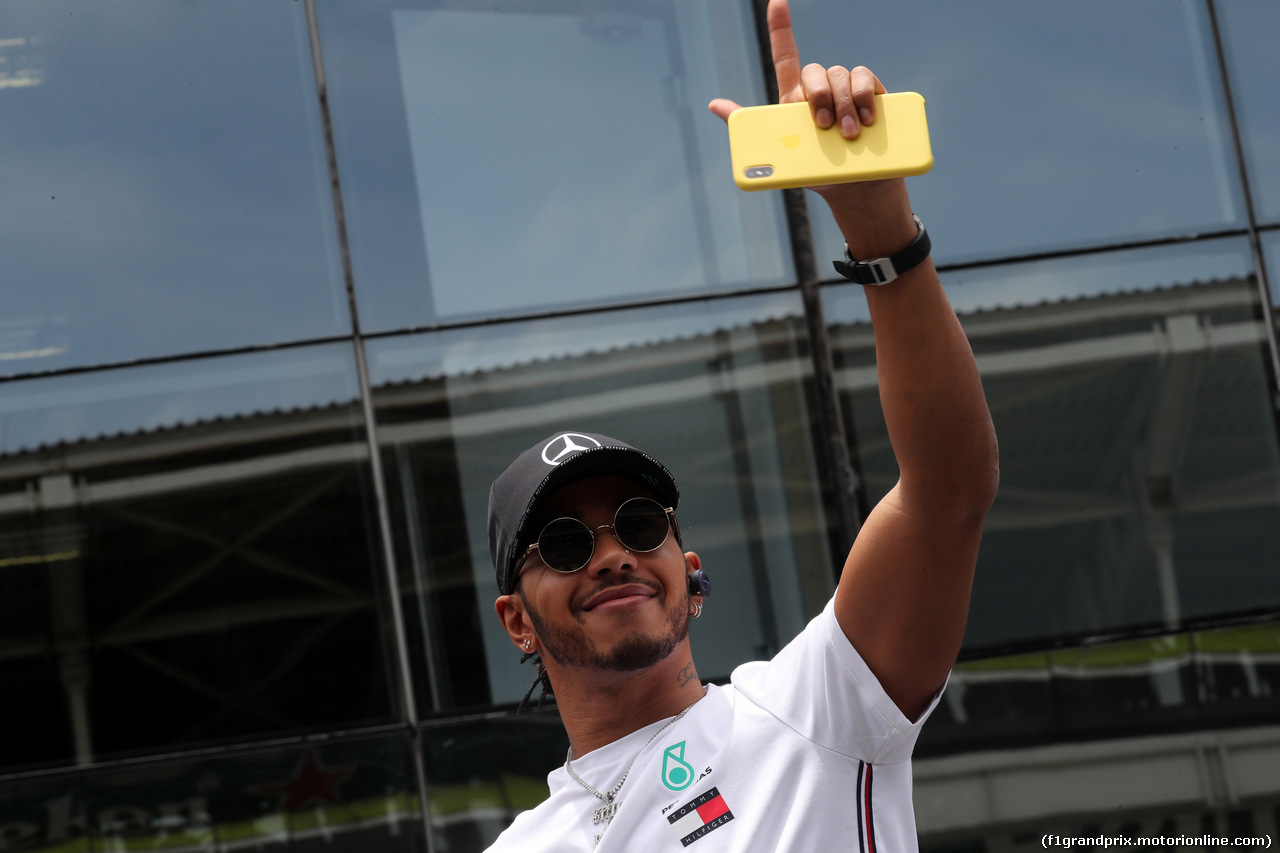 GP BRASILE, 17.11.2019 - Lewis Hamilton (GBR) Mercedes AMG F1 W10
