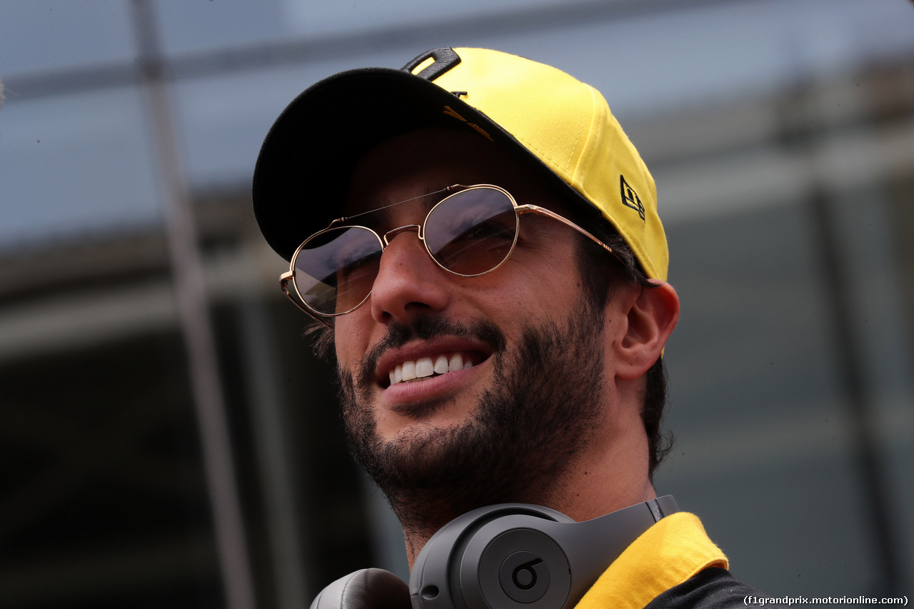 GP BRASILE, 17.11.2019 - Daniel Ricciardo (AUS) Renault Sport F1 Team RS19